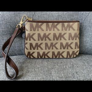 Michael Kors Wristlet Wallet